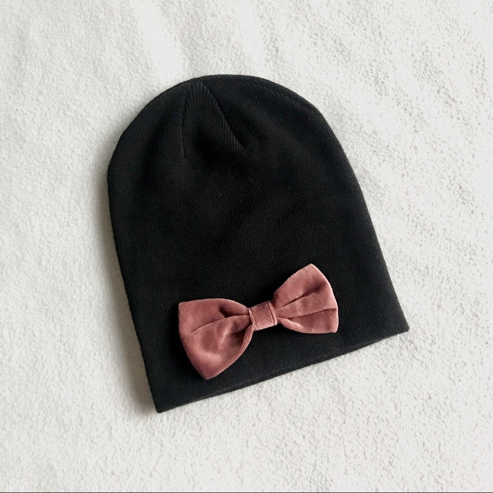 Velvet Bow Toque 🎀